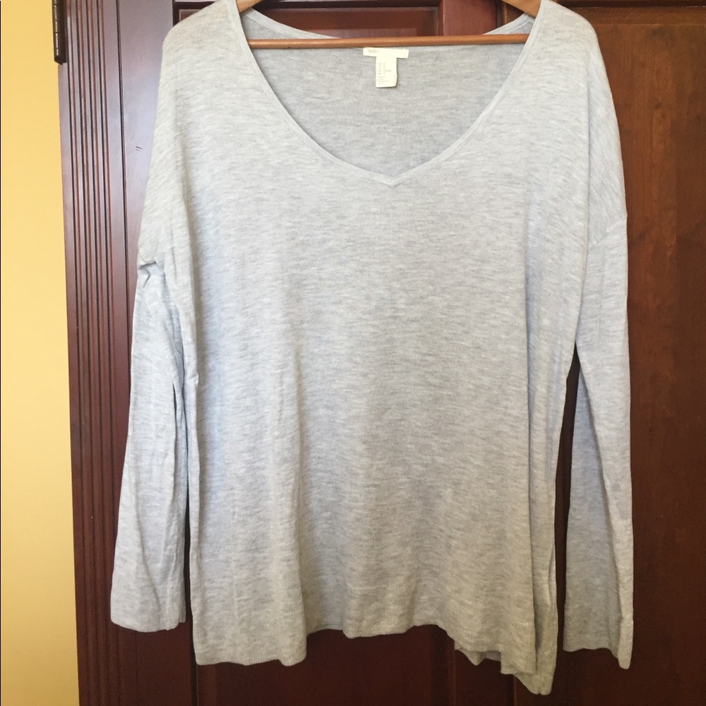 Basic light grey v-neck long sleeve from h&m
